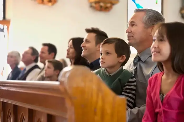people in attendance at kincardine baptist church in kincardine, on